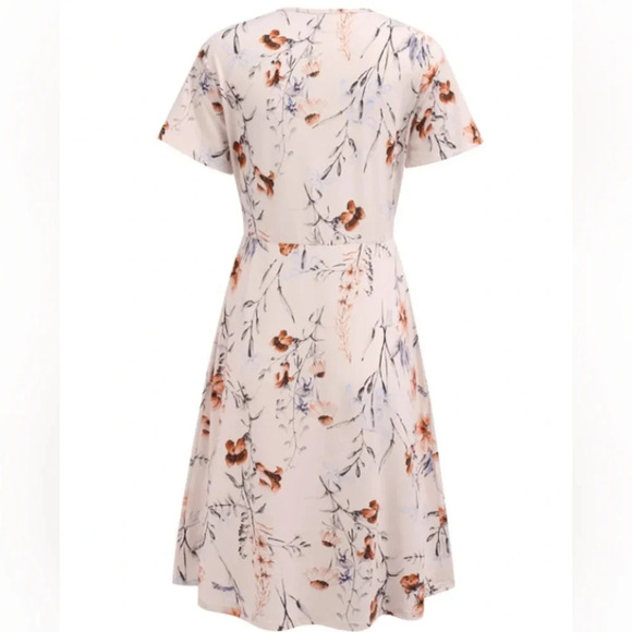 Ekouaer Short Sleeve Floral Maternity Nursing Dress - Medium - Picture 3 of 11